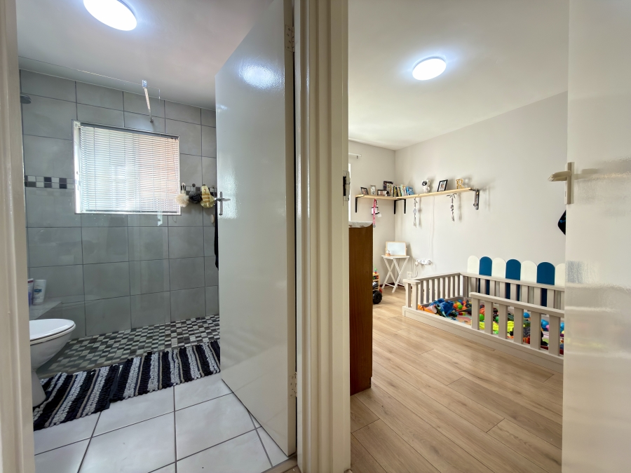 2 Bedroom Property for Sale in Durbanville Western Cape